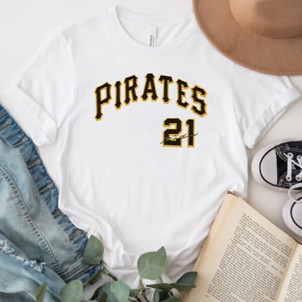 Mitchell & Ness Roberto Clemente Pirates Dugout TShirt