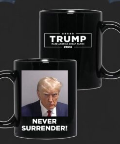 Trump Never Surrender White Coffee Black Mug