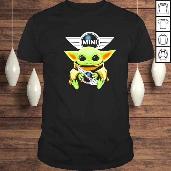 baby Yoda hug Mini logo shirt