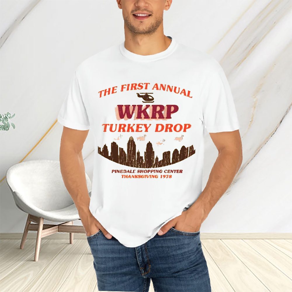 The First Annual Wkrp Turkey Drop T-Shirt - Breakingo