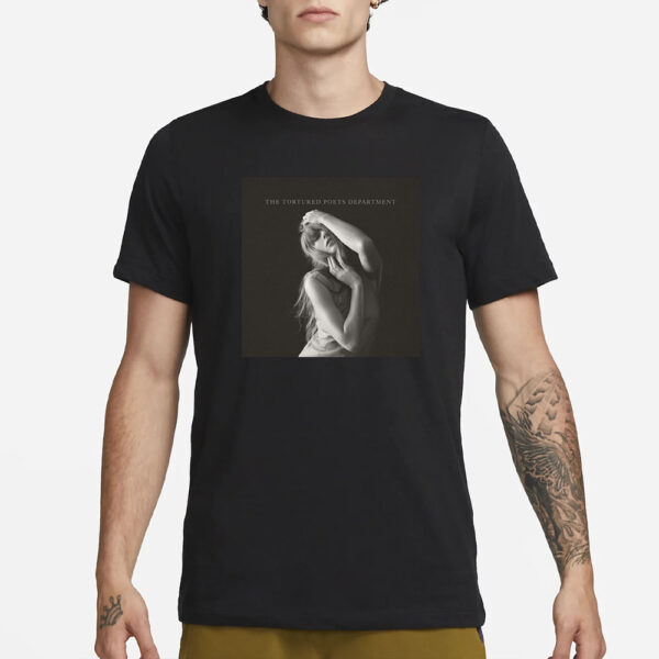 Taylor The Black Dog T-Shirt3